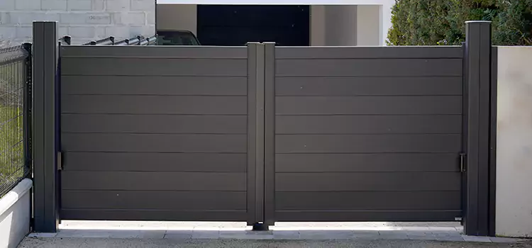 Common Residential Gate Issues We Resolve in Bloomingdale, FL